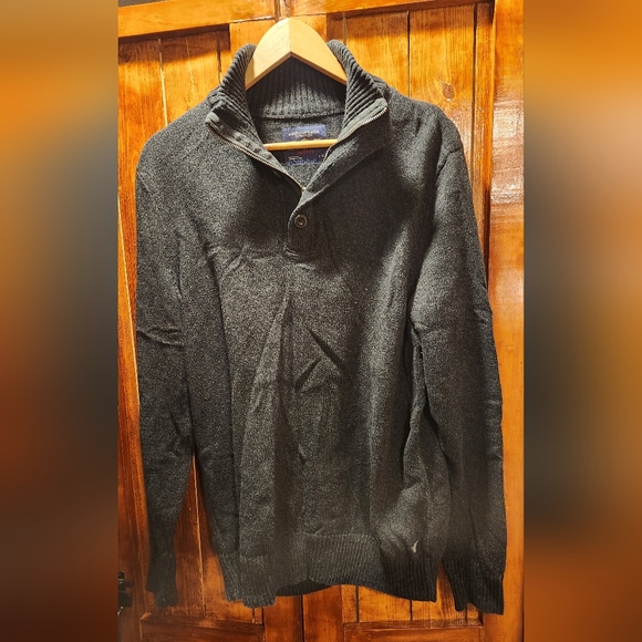 American Eagle 🦅 Outfitters Athletic Fit Large Deep Grey Sweater Men's - Picture 1 of 8
